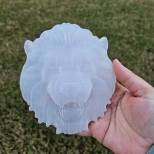 selenite lion face 5 in